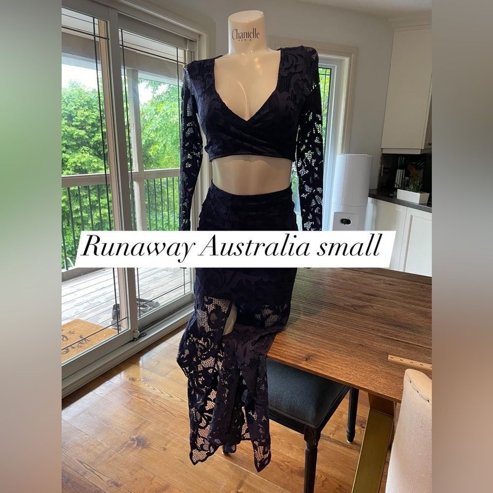 Runaway Australia blue purple lace 2 piece skirt and crop top